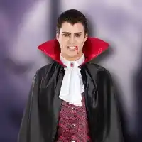Disfarces de vampiros e condessas para Halloween